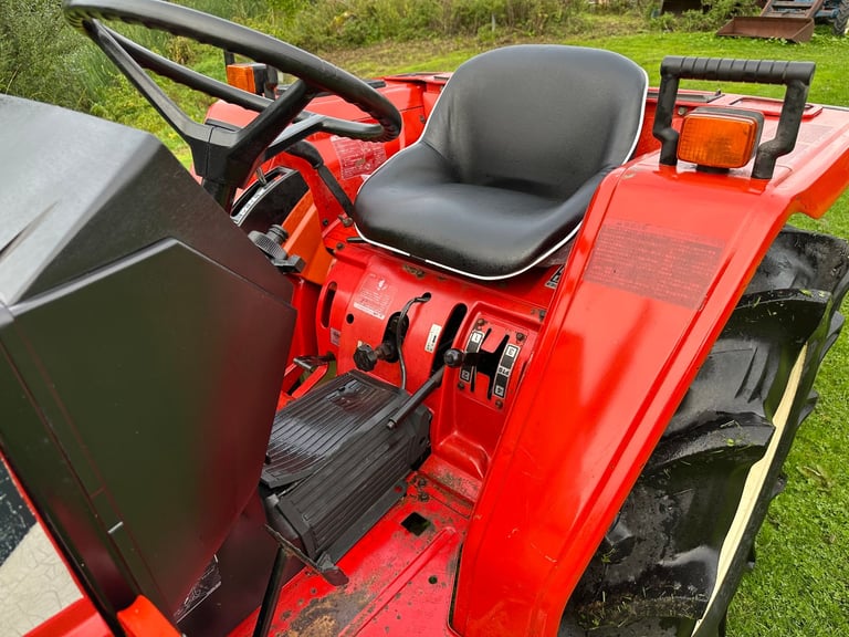 YANMAR FX20 2WD Compact Tractor & New 4ft Flail Mower *** WATCH VIDEO *** 20 HP * * 426 hours