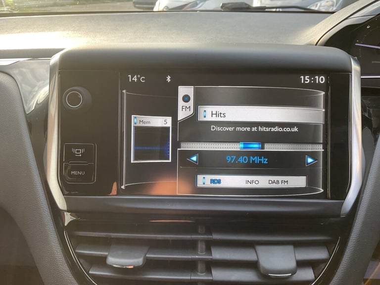 2015 Peugeot 208 1.4 HDi Allure 5dr HATCHBACK DIESEL Manual