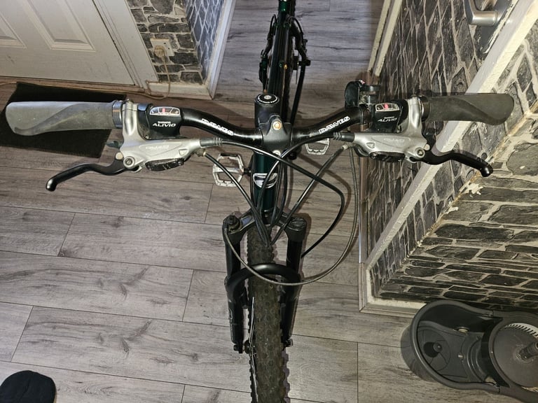 Dawes xc1.8 mountain bike