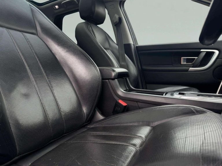 2015 Land Rover Discovery Sport 2.0 TD4 180 HSE Black 5dr Auto ESTATE DIESEL Automatic
