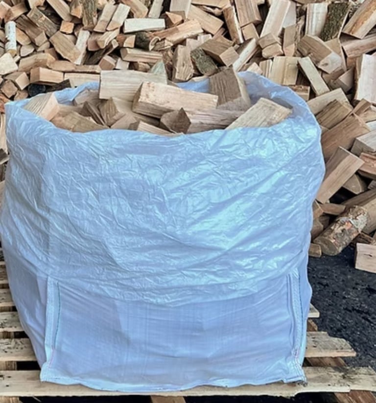 image for 1 tonne builders bags of dry seasoned hardwood logs with free delivery 
