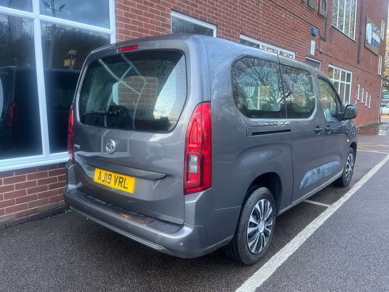 2019 Vauxhall Combo Life 1.2 Turbo Design XL 5dr MPV PETROL Manual