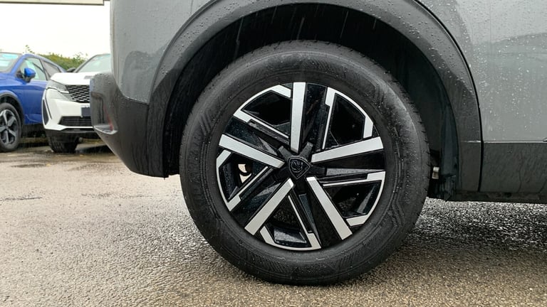 2024 Peugeot 2008 54kWh Active SUV 5dr Electric Auto (7kW Charger) (156 ps) SUV Electric Automatic