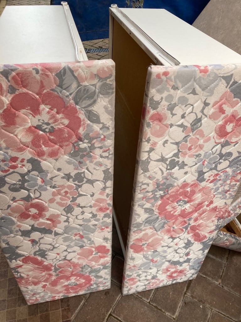 FREE Single silent night bed with 2 drawers 