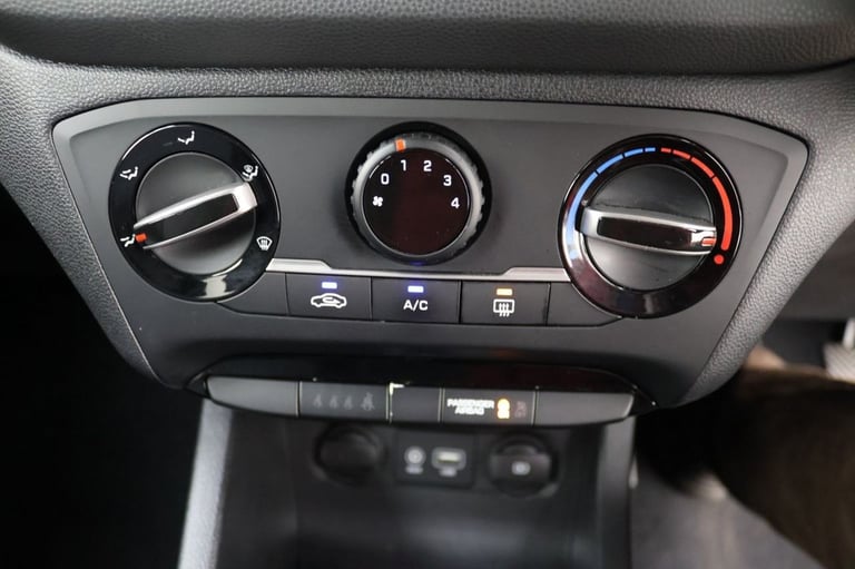 2019 Hyundai i20 1.2 MPi Play 5dr HATCHBACK PETROL Manual