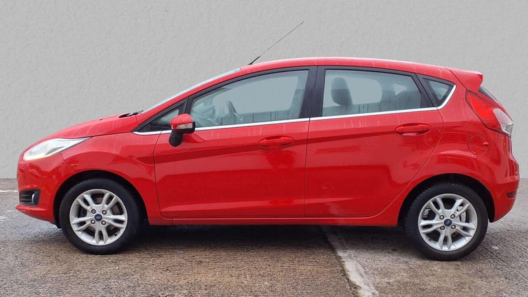  Ford Fiesta 1.25 82 Zetec 5dr Hatchback Petrol Manual