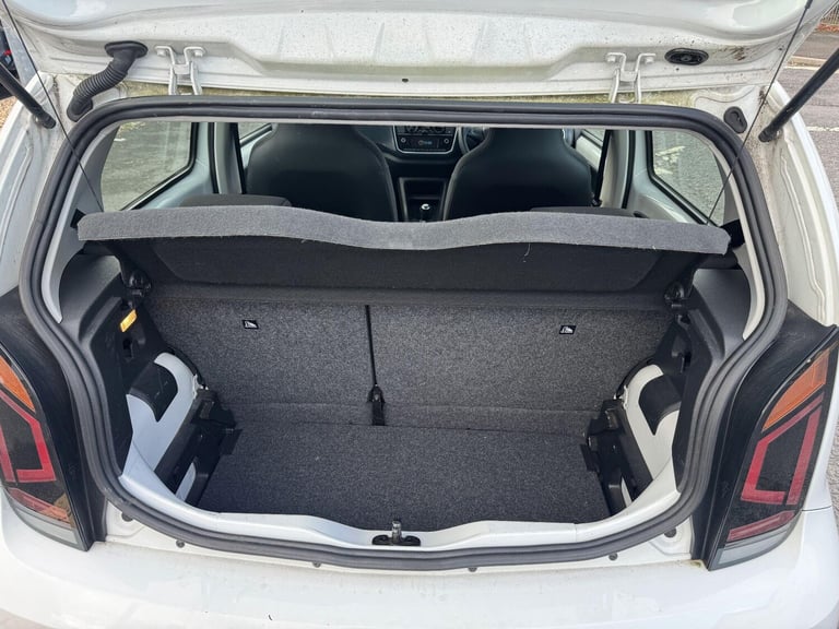 2018 Volkswagen up! 1.0 Move up! Hatchback 5dr Petrol Manual Euro 6 (s/s) (60 ps) HATCHBACK Petro...