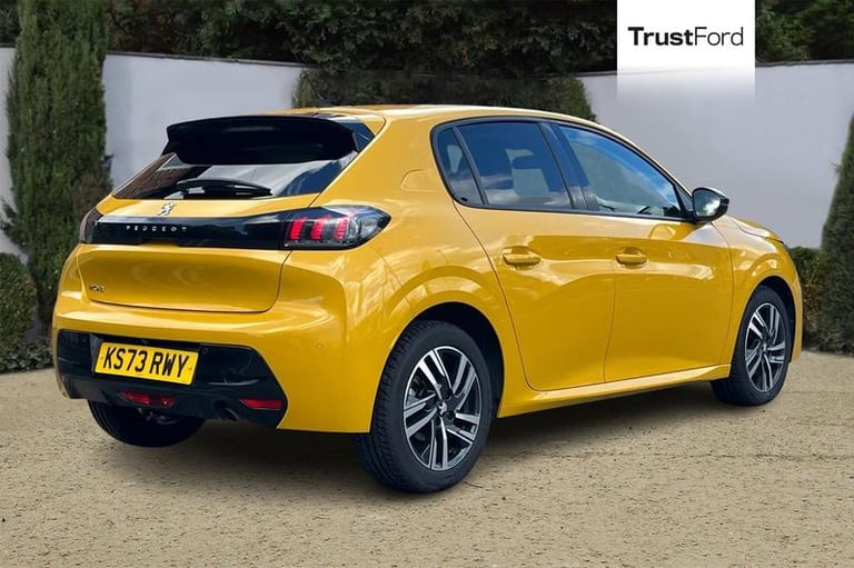 2023 Peugeot 208 1.2 PureTech 100 Allure Premium + 5dr HATCHBACK PETROL Manual