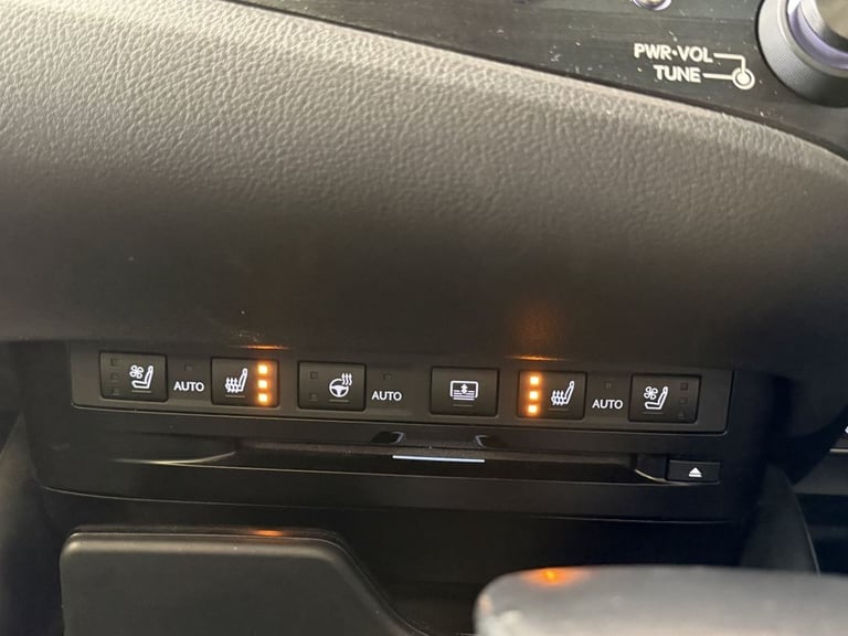 2019 Lexus ES 2.5 300h Saloon 4dr Petrol Hybrid E-CVT Euro 6 (s/s) (218 ps) Saloon PETROL/ELECTRI...