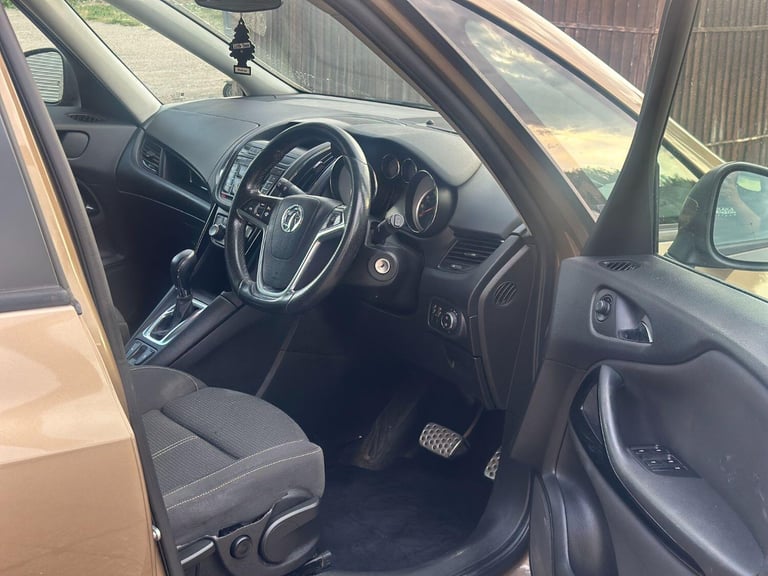 VAUXHALL ZAFIRA TOURER 2.0 CDTi SRi 2013