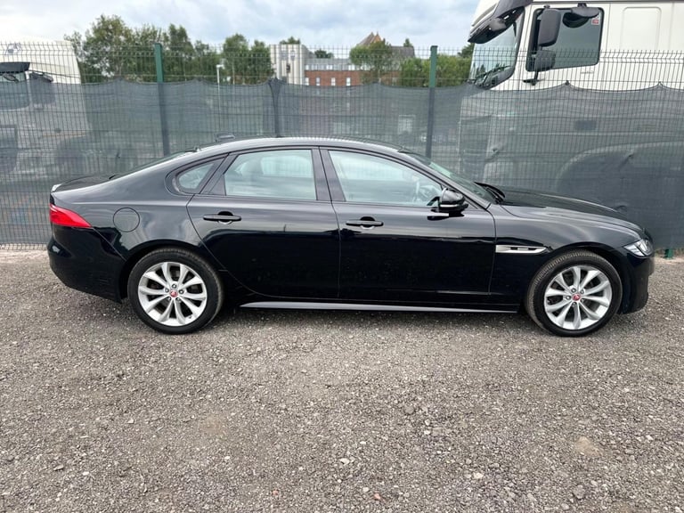 2018 Jaguar XF 2.0i R-Sport Auto Euro 6 (s/s) 4dr SALOON Petrol Automatic