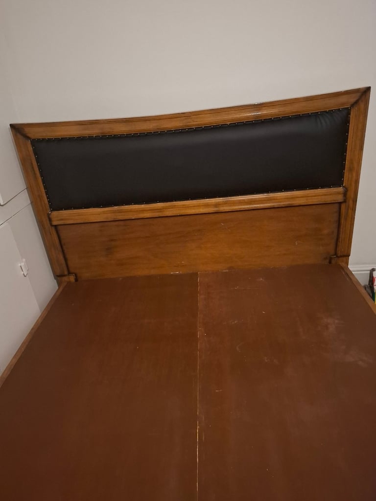 King Size Solid Oak Wooden Bed Frame (£120) (SAME DAY DELIVERY AVAILABLE)