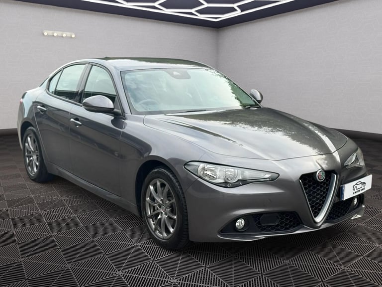 2019 Alfa Romeo Giulia 2.0T Super Auto Euro 6 (s/s) 4dr SALOON Petrol Automatic