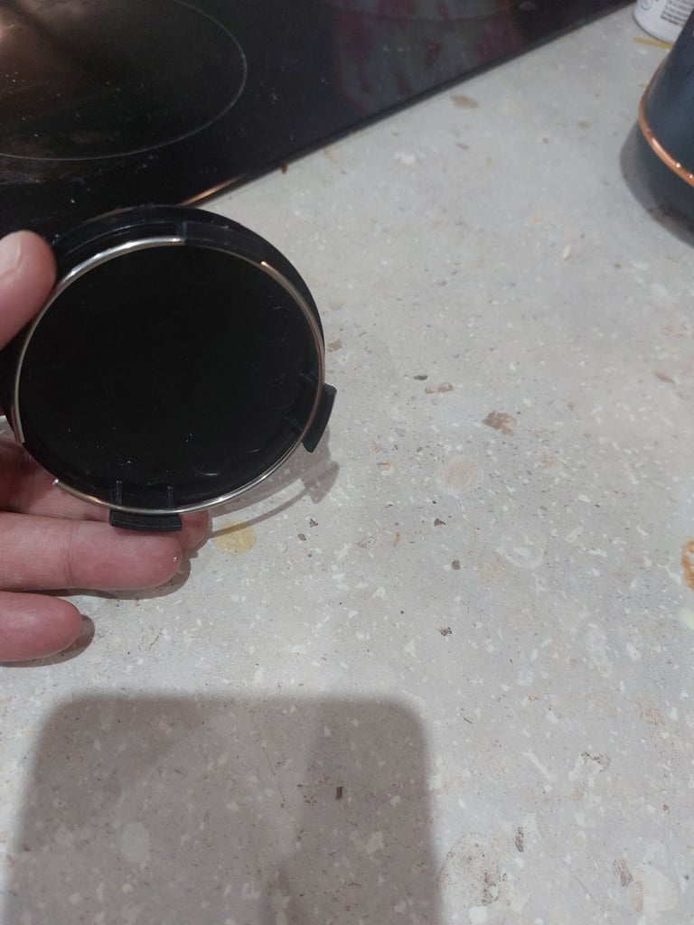 Alloy wheel centre caps 