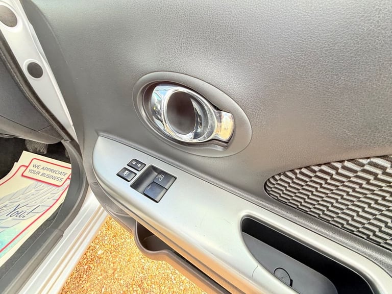 2014 Nissan Micra 1.2 Acenta Hatchback 5dr Petrol AUTOMATIC Hatchback Petrol Automatic