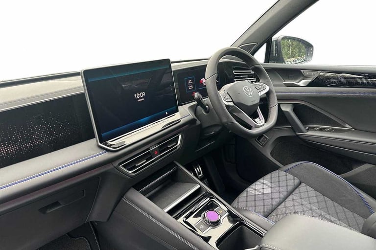 2025 Volkswagen Tiguan 1.5 TSI 272 eHybrid R-Line 5dr DSG ESTATE PETROL/ELECTRIC Automatic