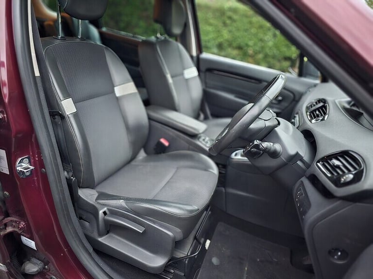 2015 Renault Grand Scenic 1.5 dCi Dynamique Nav 5dr MPV DIESEL Manual