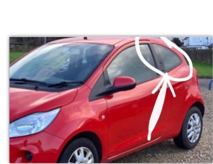 Ford Ka. Rear 1/4  quarter Glass. Passenger side. Breaking spares Red 