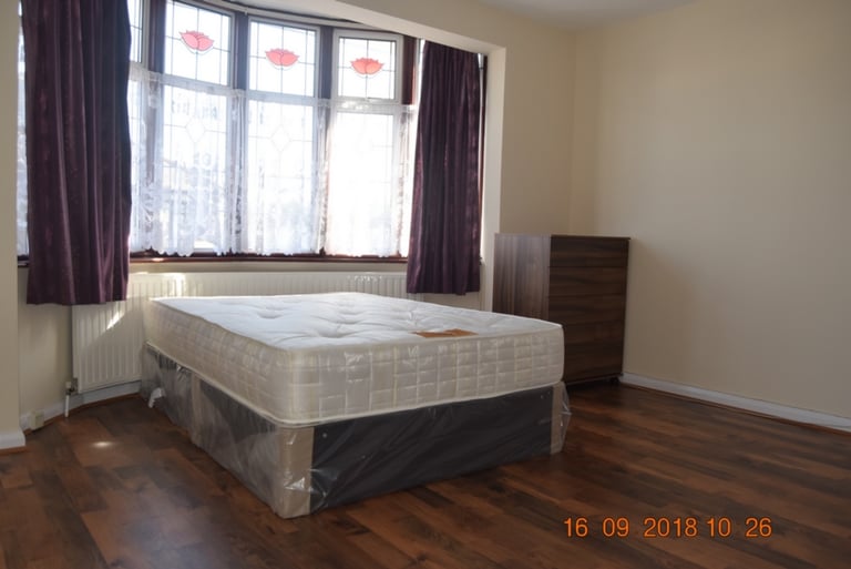 1 bedroom in Melford Avenue, Room 3, Barking, IG11