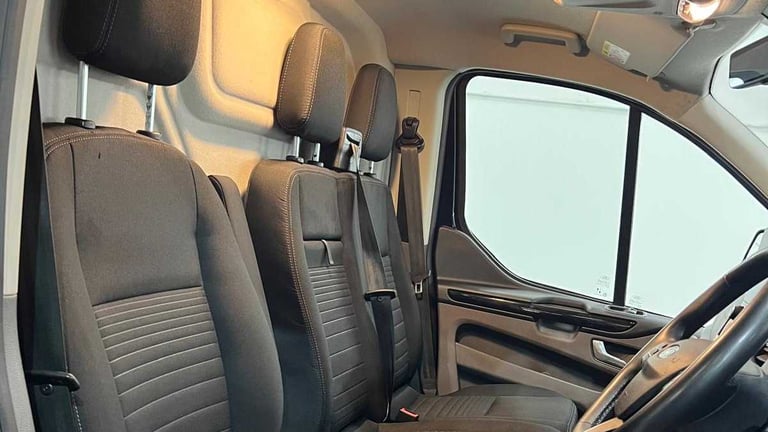  Ford Transit Custom 2.0 EcoBlue 130ps Low Roof Limited Van Auto Van Diesel Automatic