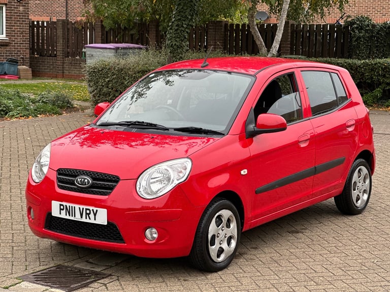 2011 KIA Picanto 2 Automatic 1.1L Petrol Full Kia Service History 1YR NEW MOT 44,000 Mileage 1 OWNER