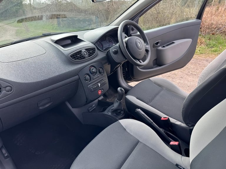 2010 Renault Clio 1.2 Extreme 3Dr Hatch £1350