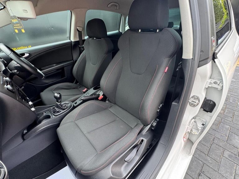 2012 SEAT Leon 2.0 TDI CR FR+ Supercopa Euro 5 5dr HATCHBACK Diesel Manual