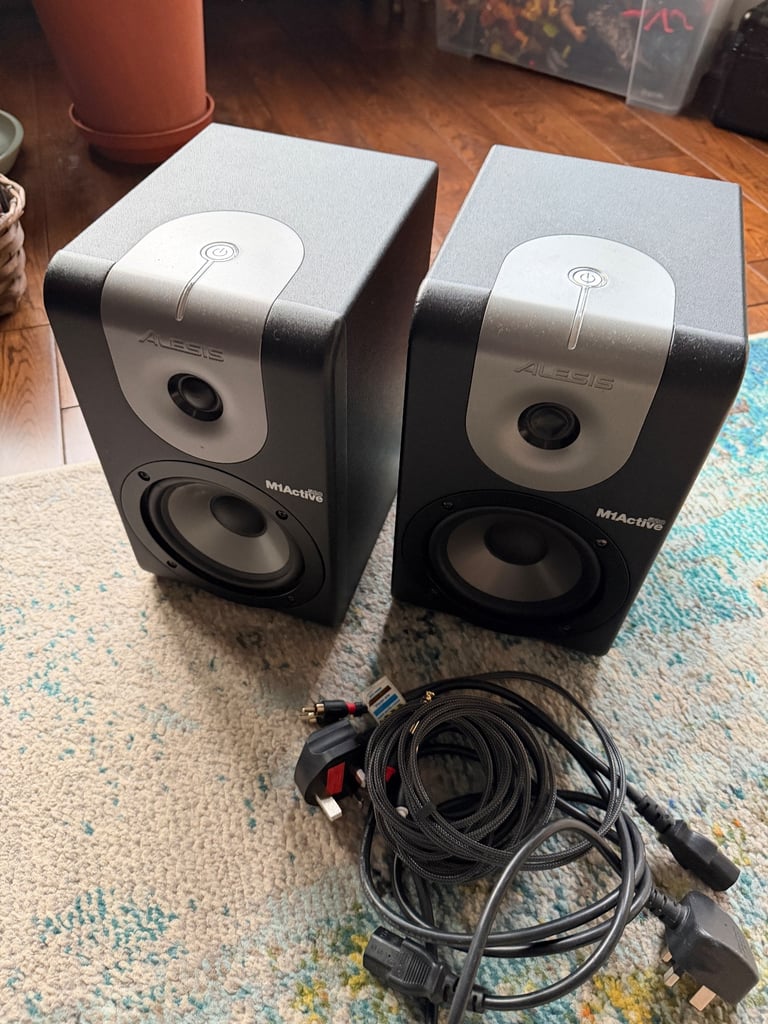 image for Alesis M1 Active520 Studio Monitor ( Speakers ) - Pair