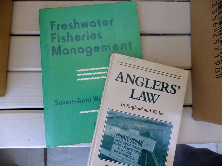 3 boxes Assorted books    [total 62 books]