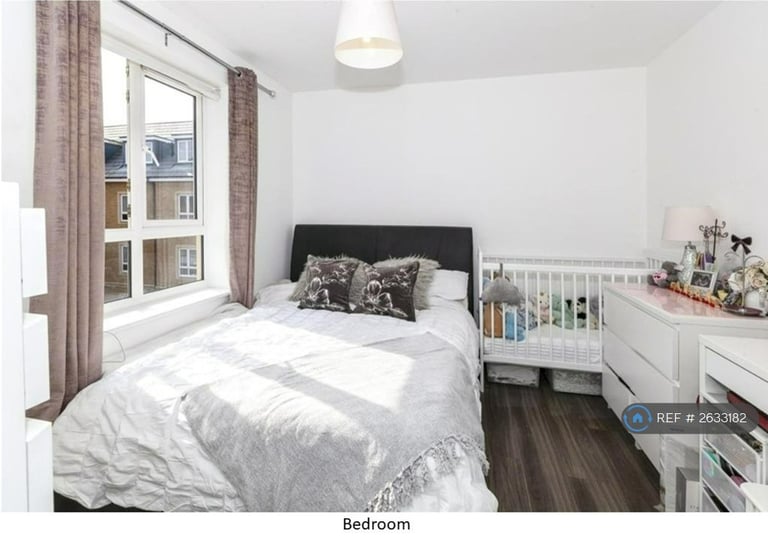 1 bedroom flat in Kenyon Way, Slough, SL3 (1 bed) (#2633182)