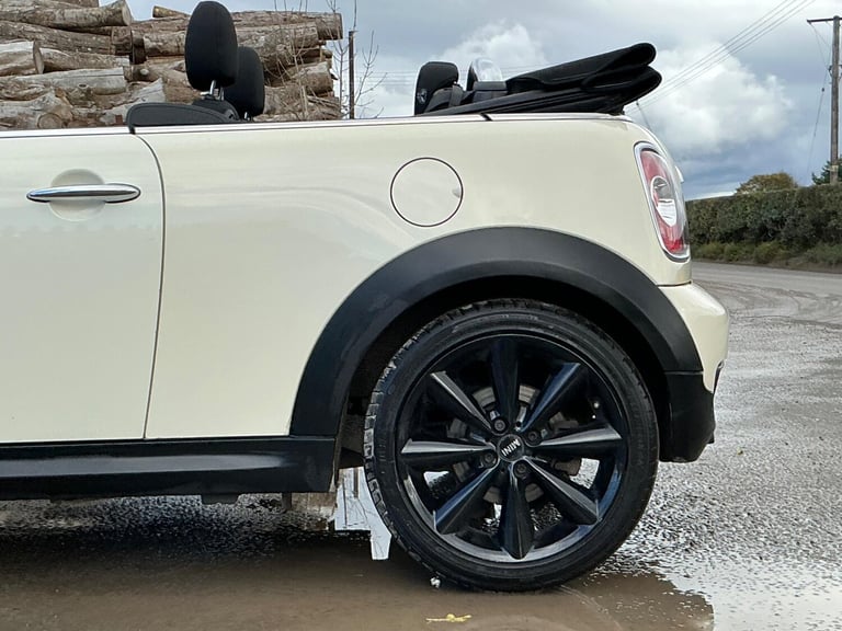 2015 MINI Convertible 1.6 Cooper S 2dr CONVERTIBLE PETROL Manual