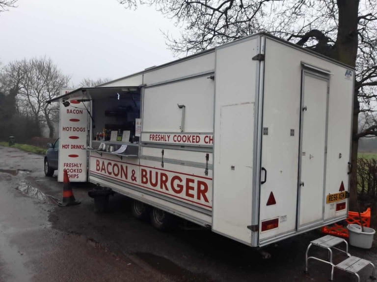  FOOD BUSINESS FOR SALE / GREAT REPUTATION, GREAT POSITION AND EARNINGS