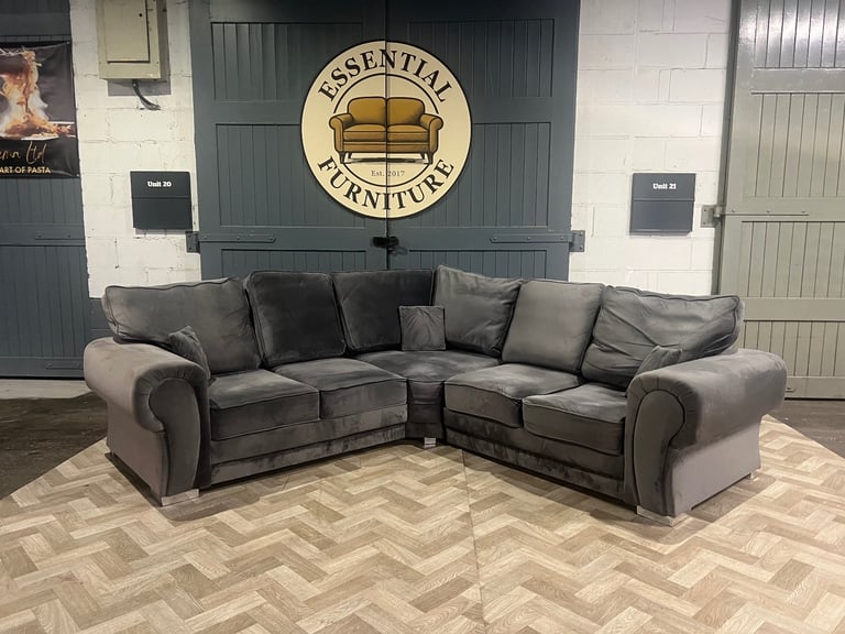 High quality grey L shape sofa, FREE DELIVERY 