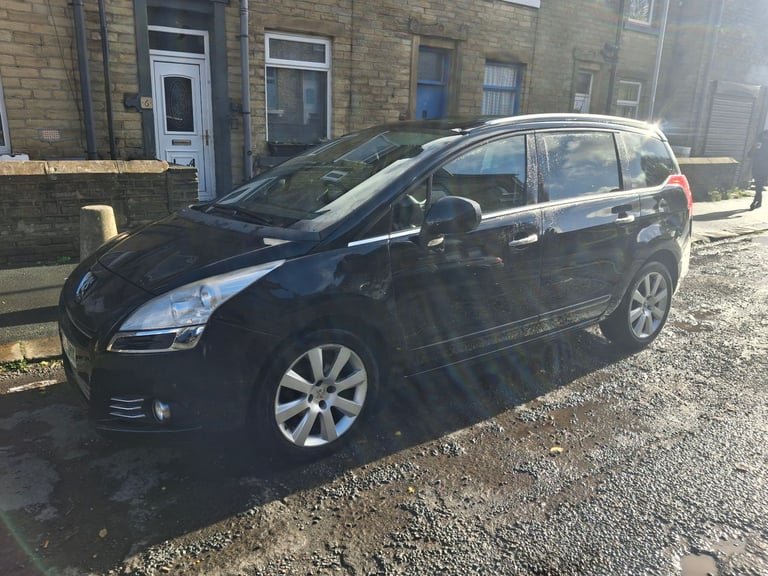 image for Peugeot, 5008, MPV, 2012, Manual, 1560 (cc), 5 doors