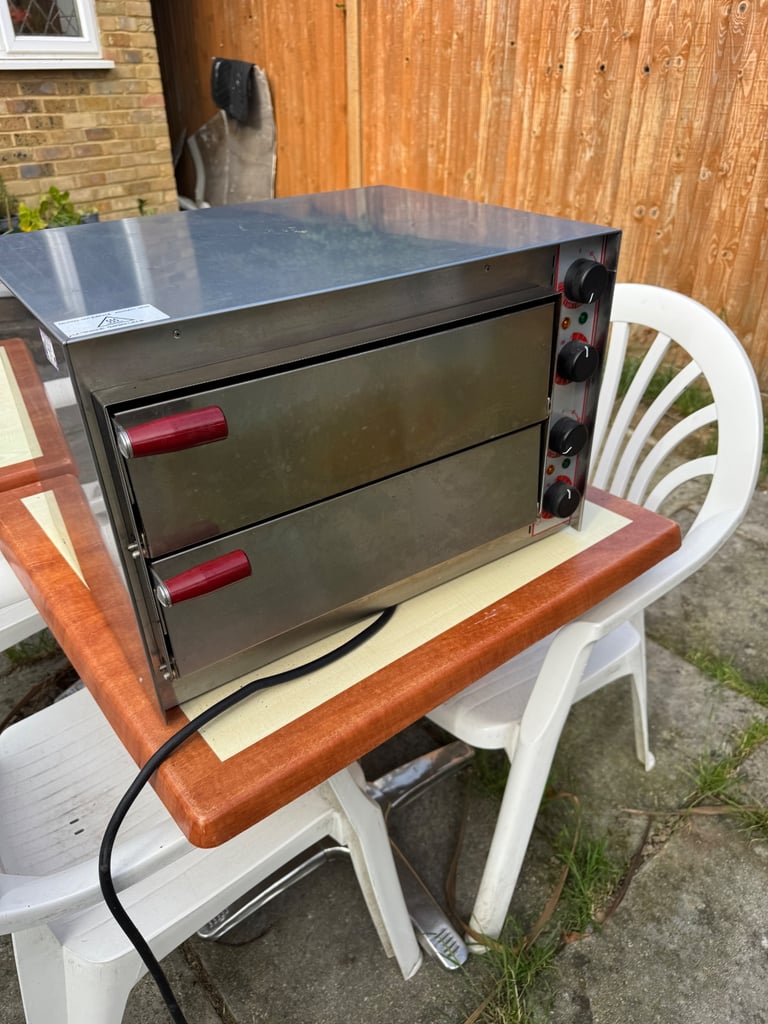 Pizza machine for business 