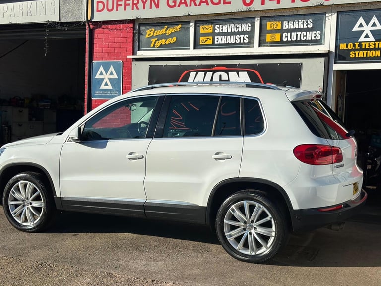 2015 Volkswagen Tiguan 2.0 TDI BlueMotion Tech Match Edition DSG 4WD Euro 6 (s/s) 5dr ESTATE Dies...