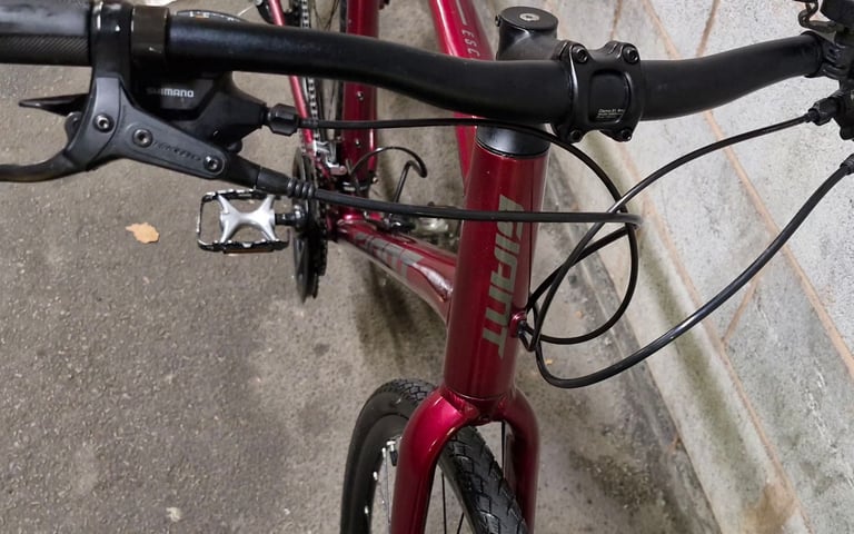 💥GIANT ESCAPE💥 [NEW CONDITION] WITH HYDRAULIC BRAKES SIZE LARGE £160