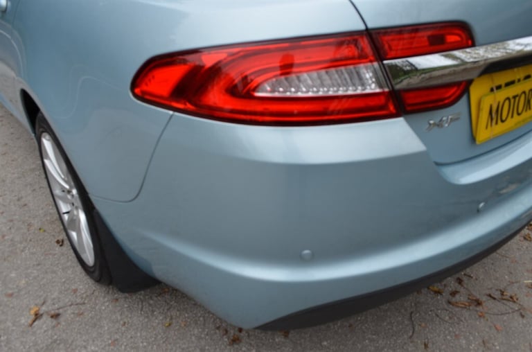 2012 Jaguar XF 2.2d Premium Luxury 4dr Auto SALOON DIESEL Automatic
