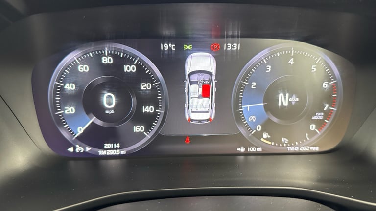 2020 Volvo XC40 T3 R-Design SUV Petrol Manual