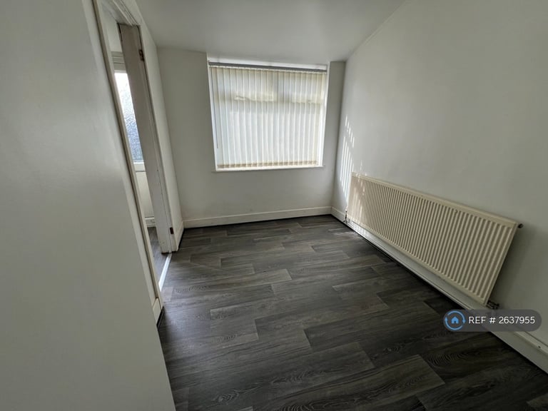 3 bedroom house in Poitiers Road, Coventry, CV3 (3 bed) (#2637955)