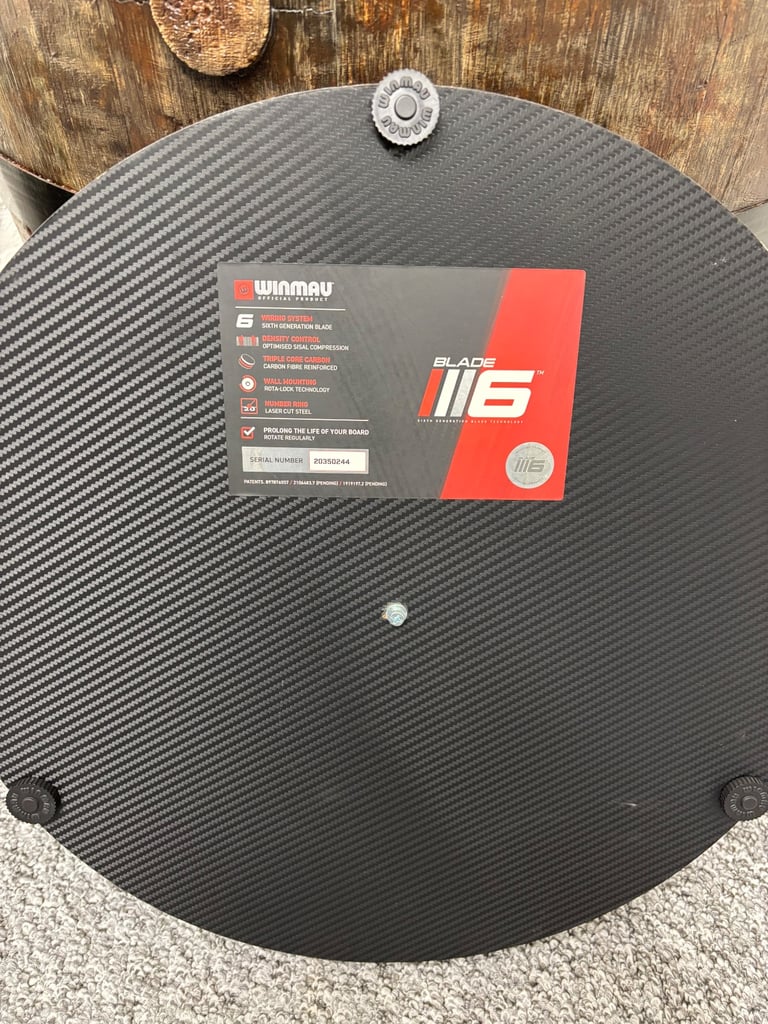 Dartboard Winmau Blade 6 Carbon