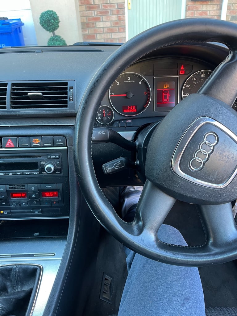 Audi, A4, Saloon, 2006, Manual, 1896 (cc), 4 doors