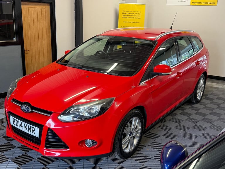 2014 Ford Focus 1.0T EcoBoost Titanium Navigator Euro 5 (s/s) 5dr ESTATE Petrol Manual