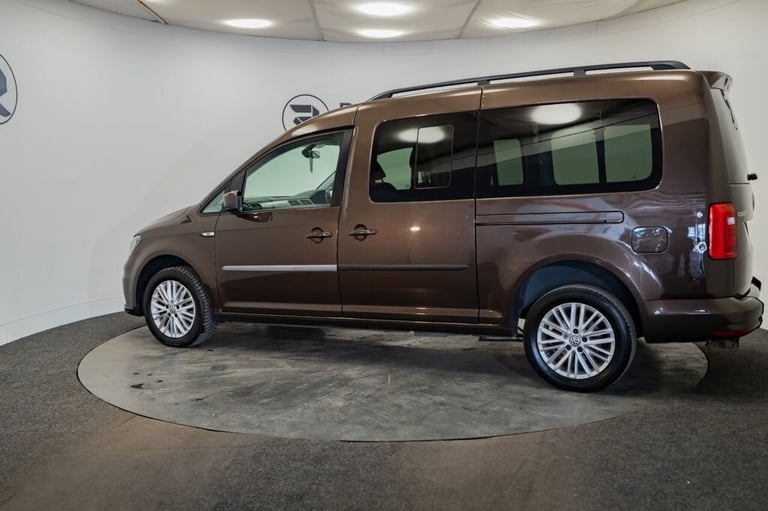 2018 68 VOLKSWAGEN CADDY MAXI 2.0 TDI C20 MAXI COMBI VAN 5DR DIESEL MANUAL FWD (