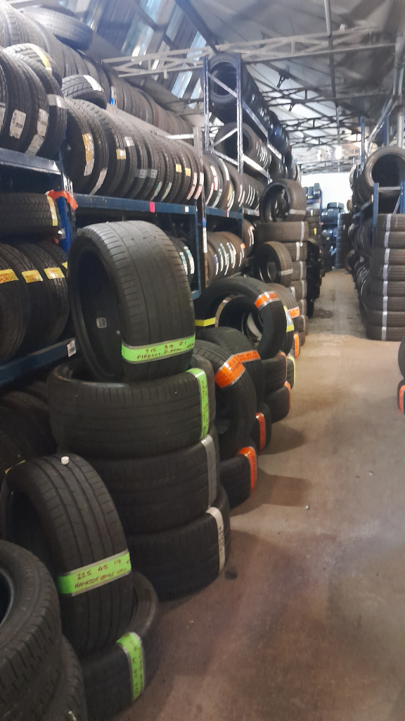 235 55 19 Michelin Matching Pair Only £90 fitted and balance open 7 days