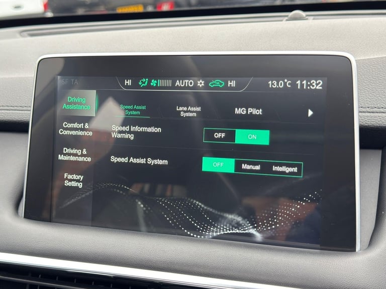 2022 MG MG HS 1.5 T-GDI 16.6kWh Exclusive Auto Euro 6 (s/s) 5dr ESTATE Petrol/Electric Hybrid Aut...