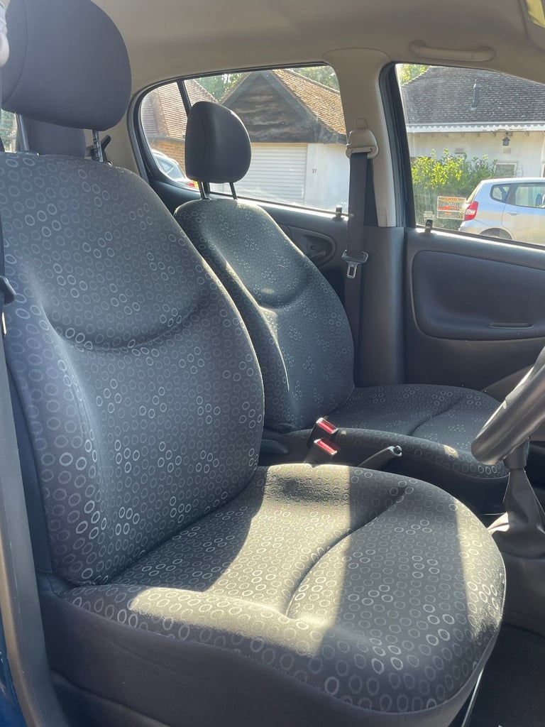 *12 MONTHS MOT, FTSH & ULEZ COMPLIANT* Toyota, YARIS, Hatchback, 2004, Manual, 1298 (cc), 5 doors