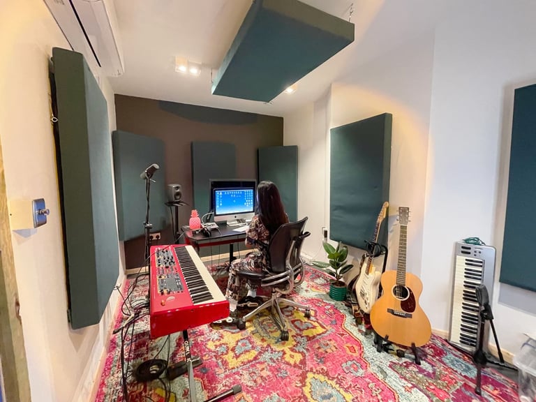 Music Studio | Podcast | SoundProof Room | Therapy Room in Hackney East London E9