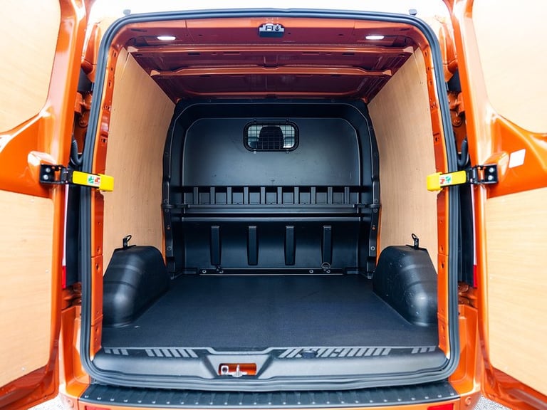 2022 Ford Transit Custom 2.0 EcoBlue 130ps Low Roof D/Cab Limited Van PANEL VAN DIESEL Manual