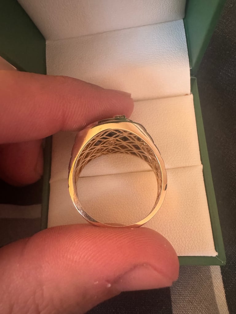 14k gold ring 